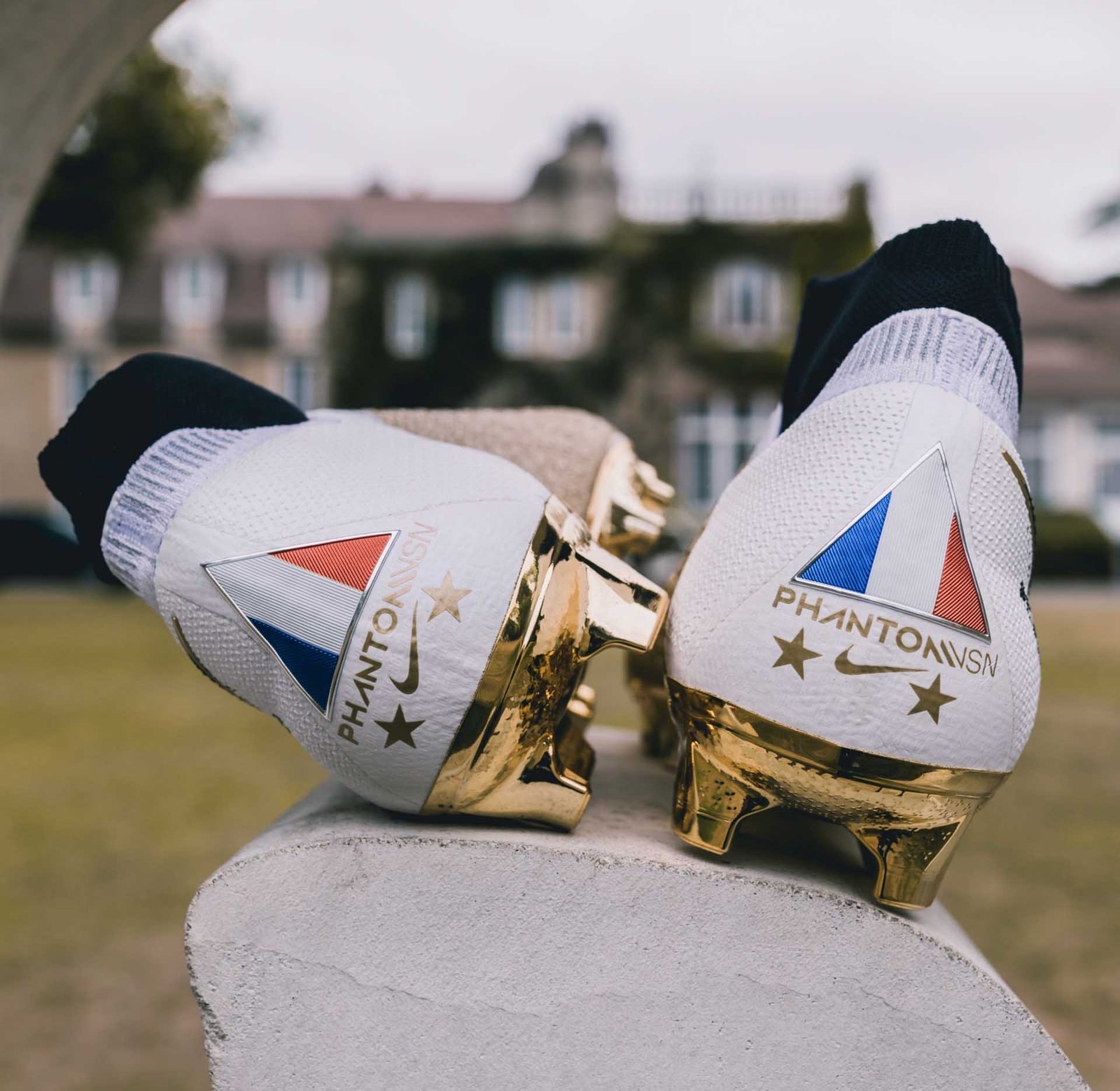 3-france-white-gold-boots-min.jpg