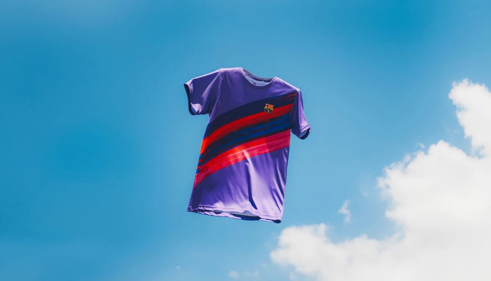 Barcelona & Designer Maria Escote Present Special IWD Jersey - featured image