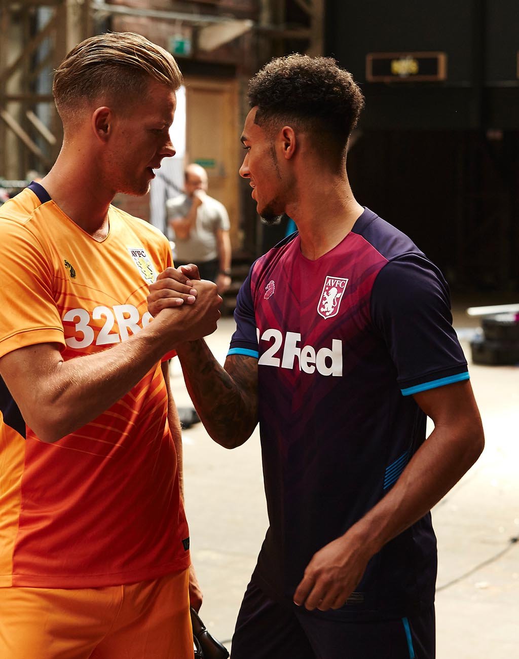 villa luke 3rd kit soccerbible_0000__J0A7173.jpg