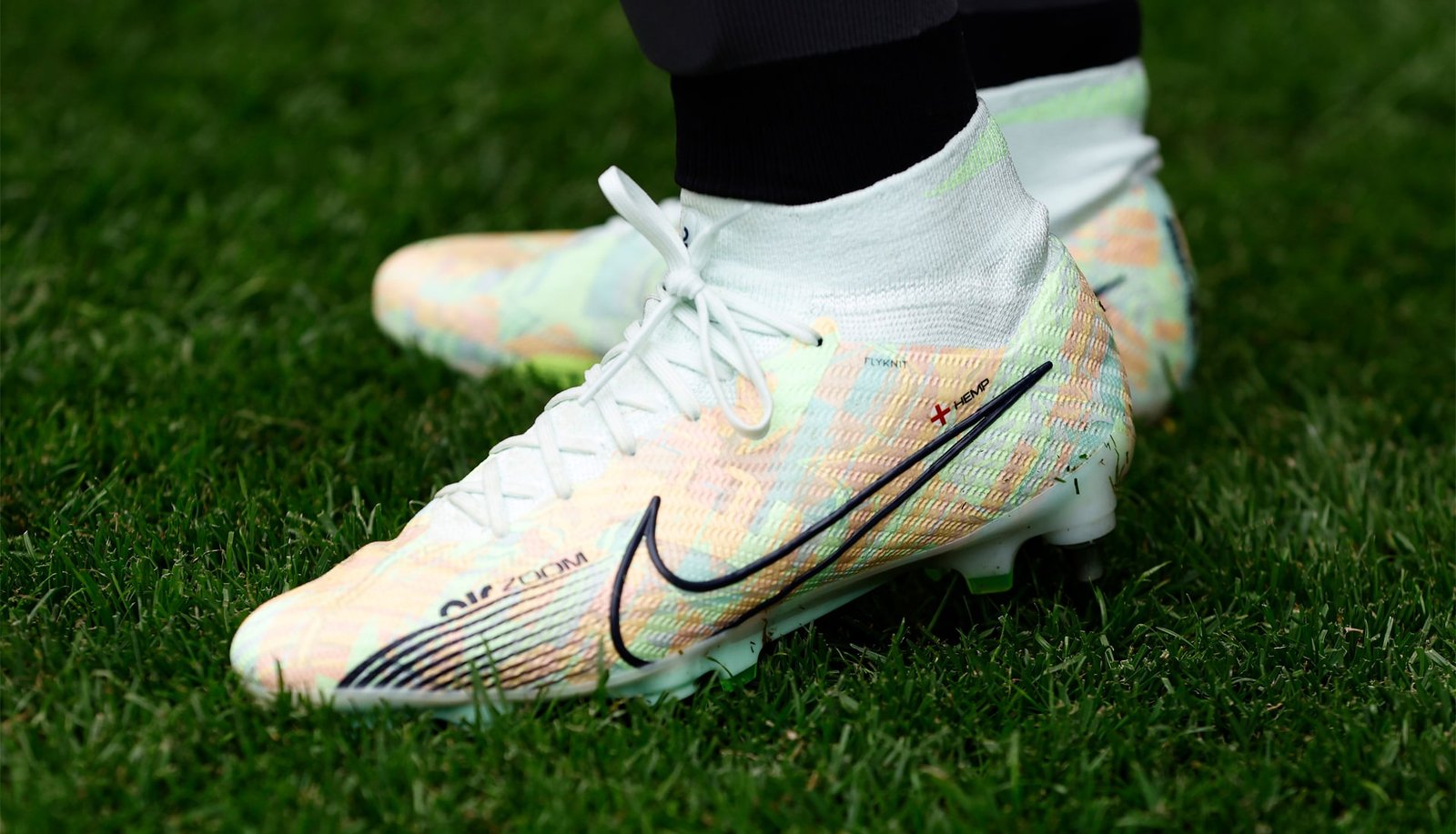 England Lionesses Debut Nike Bonded Pack - featured image