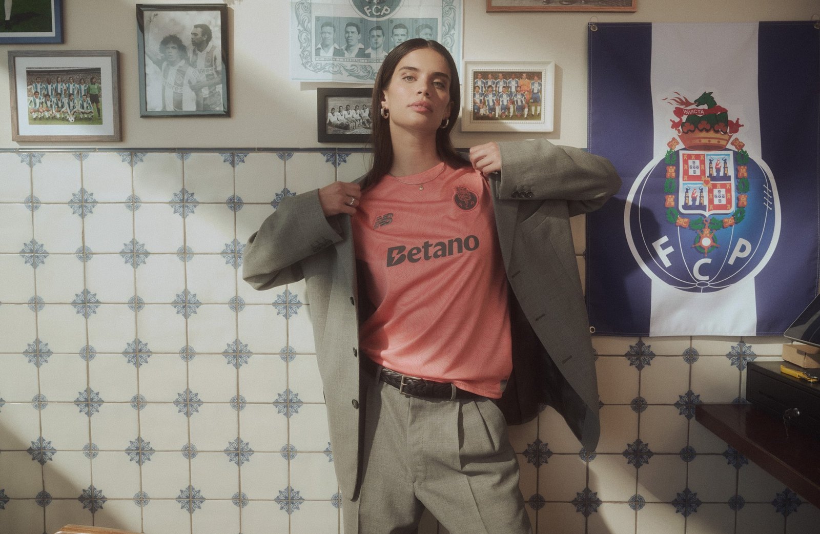 FC Porto Unveil Daring 25/26 Away Kit With New Balance - featured image