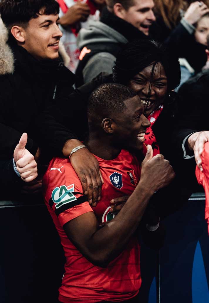 b7-rennes-psg-framed-min.jpg