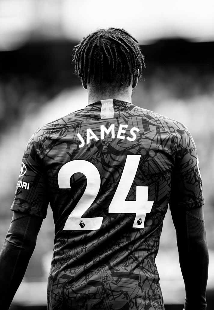 32-chelsea-spurs-framed-min.jpg