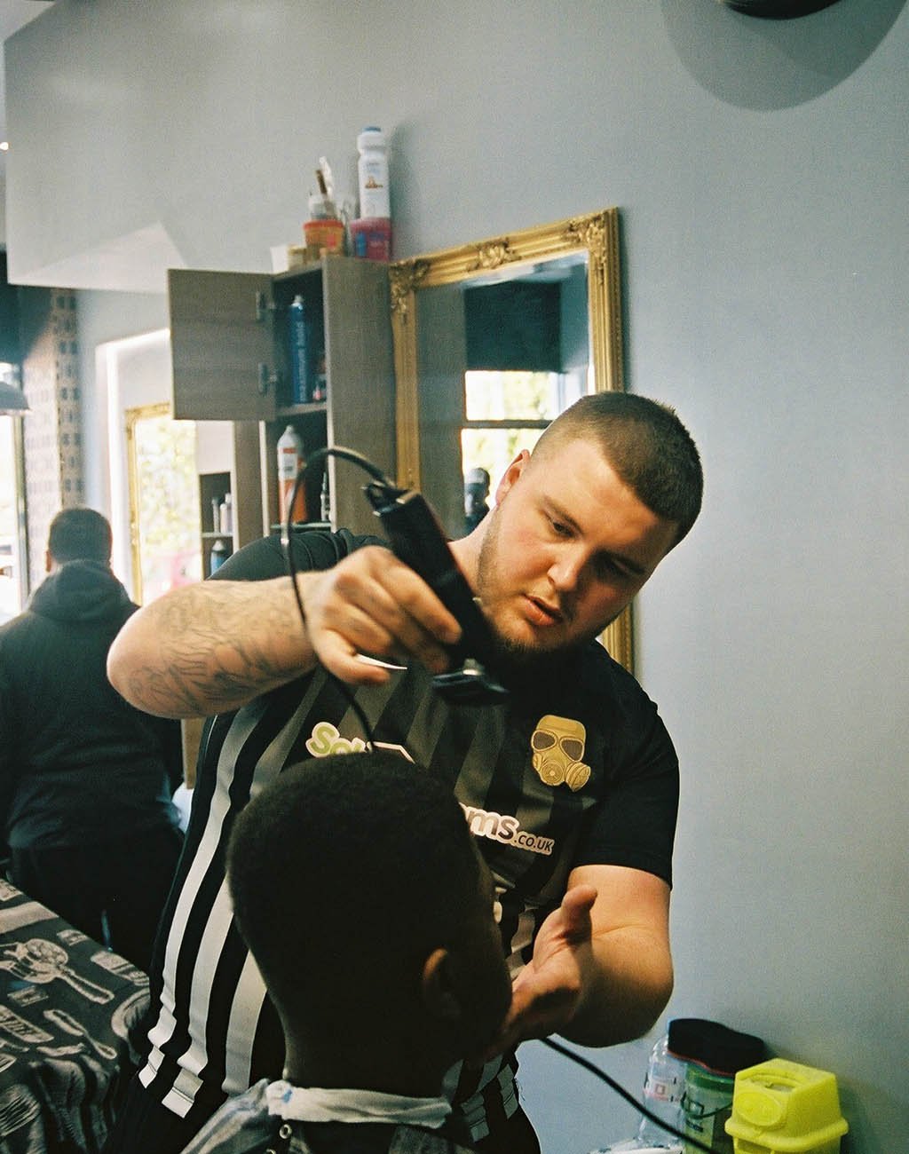smokey barbers portrait 1_0022_CNV00011.jpg