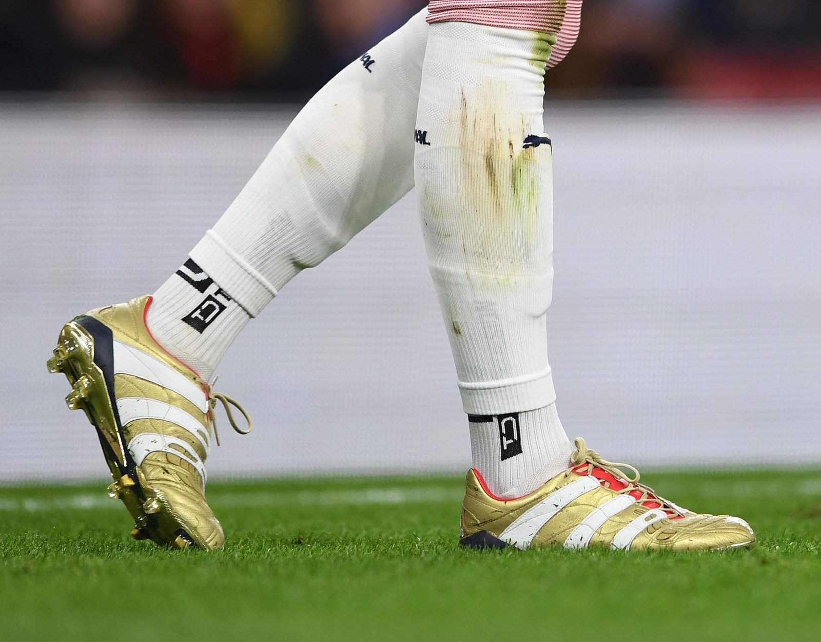 Ozil 2-min.jpg