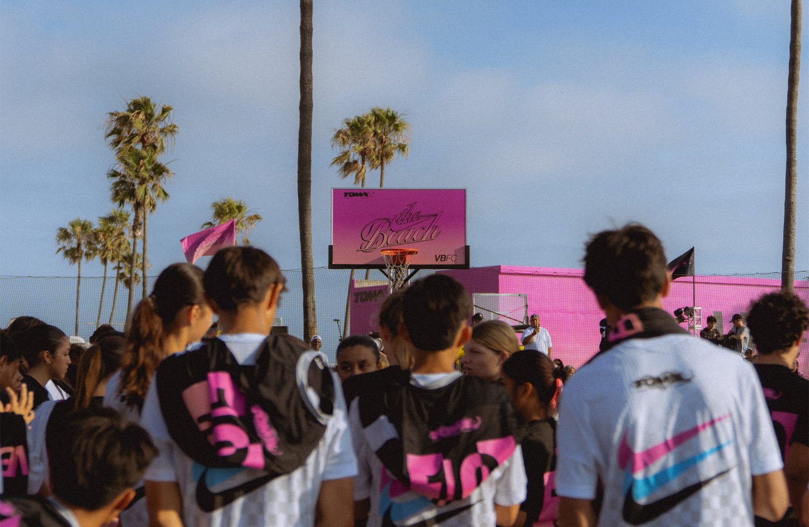 Nike’s La Noche TOMA Tour Heads to the Beach - featured image