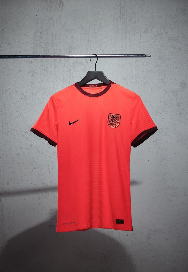 nike 10-min.jpg