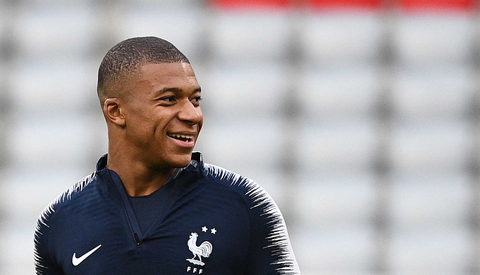 Nike's France Players Supplied With "White/Gold" Boots - featured image