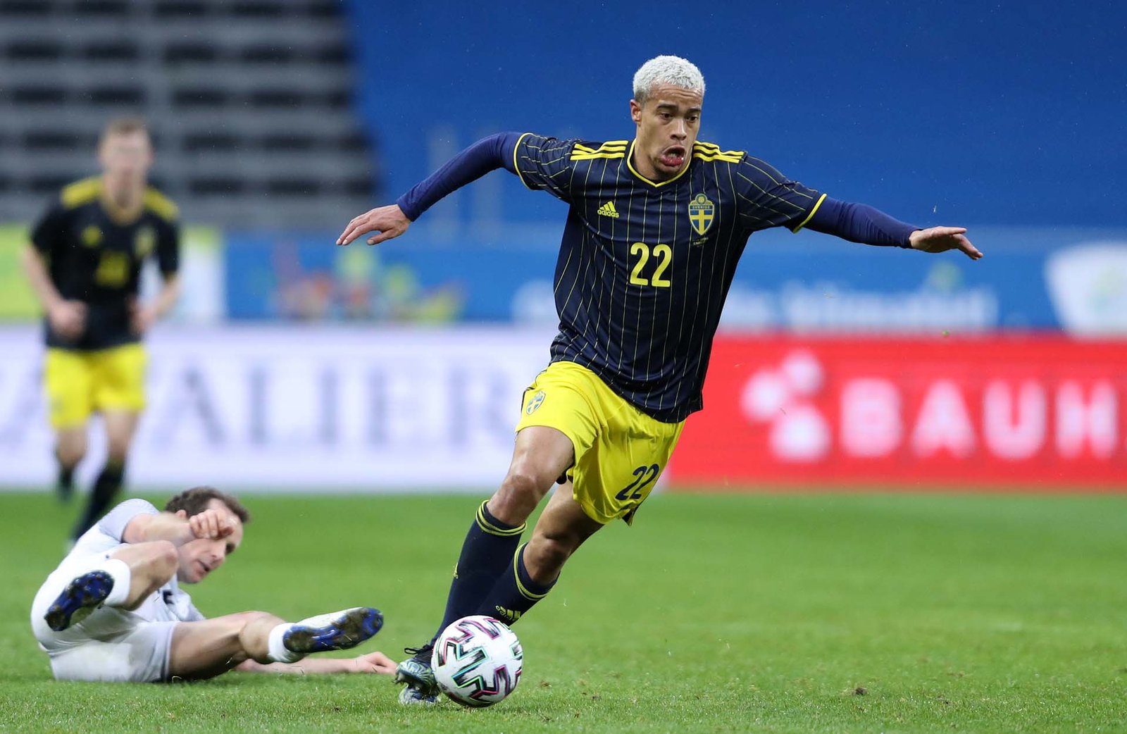 euro 17-min.jpg