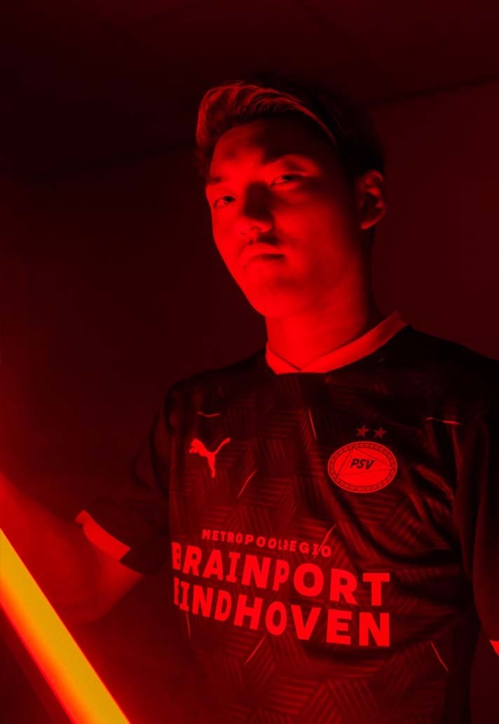psv 8-min.jpg