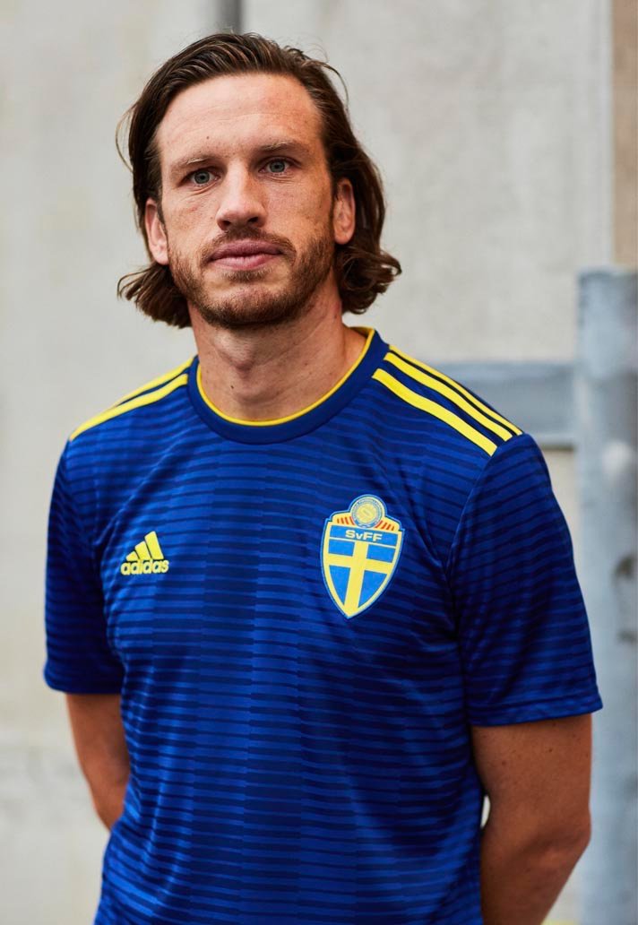 sweden-away.jpg