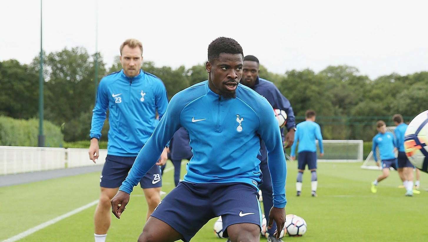 Serge Aurier Trains in Blackout Mercurial Superfly - featured image