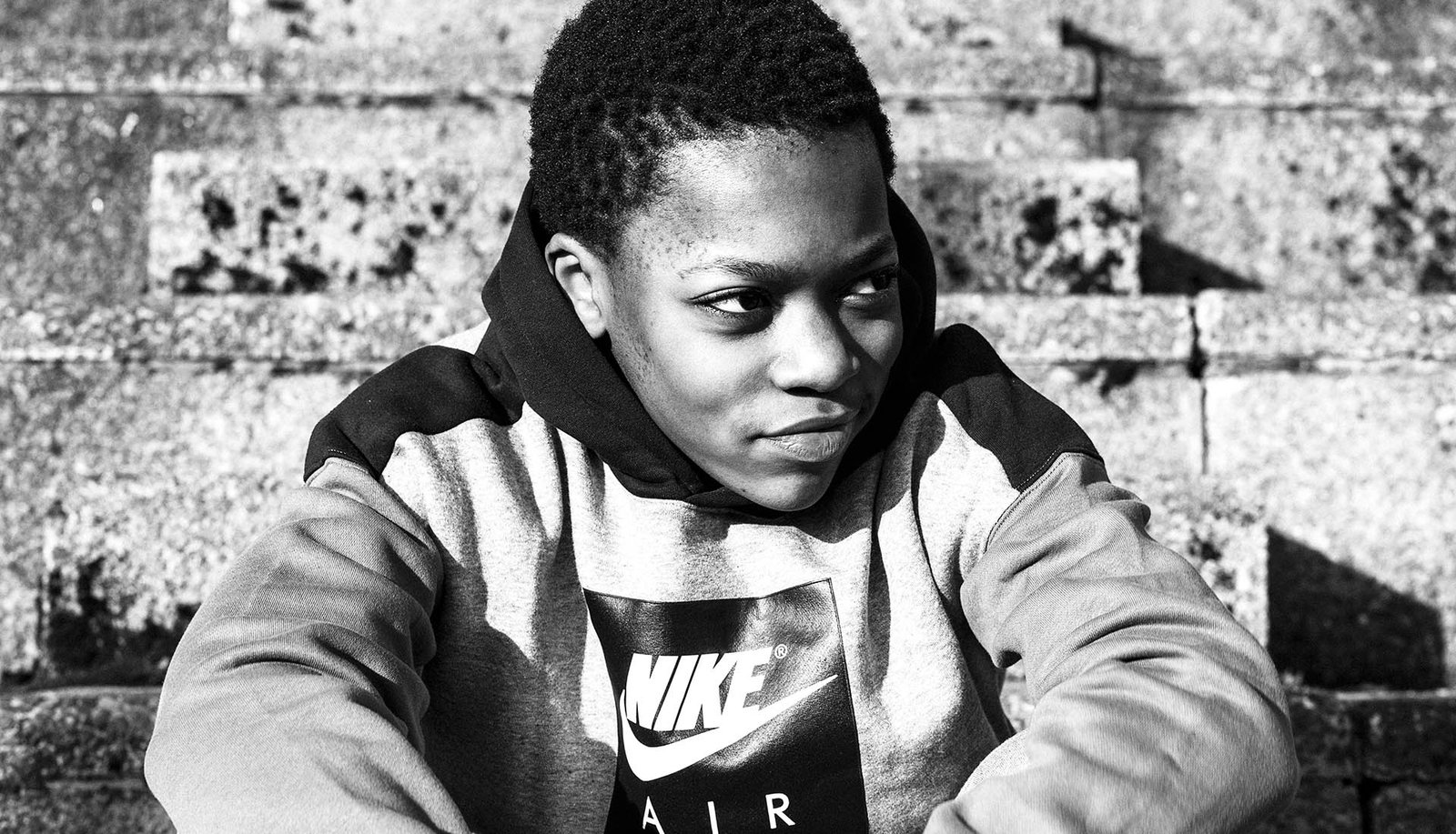 Karamoko Dembele SoccerBible Issue 11_0003_Karamoko_SoccerBible_011.jpg