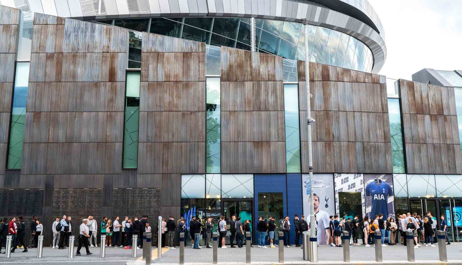 Spurs Host Exclusive Third Kit Launch Event - featured image