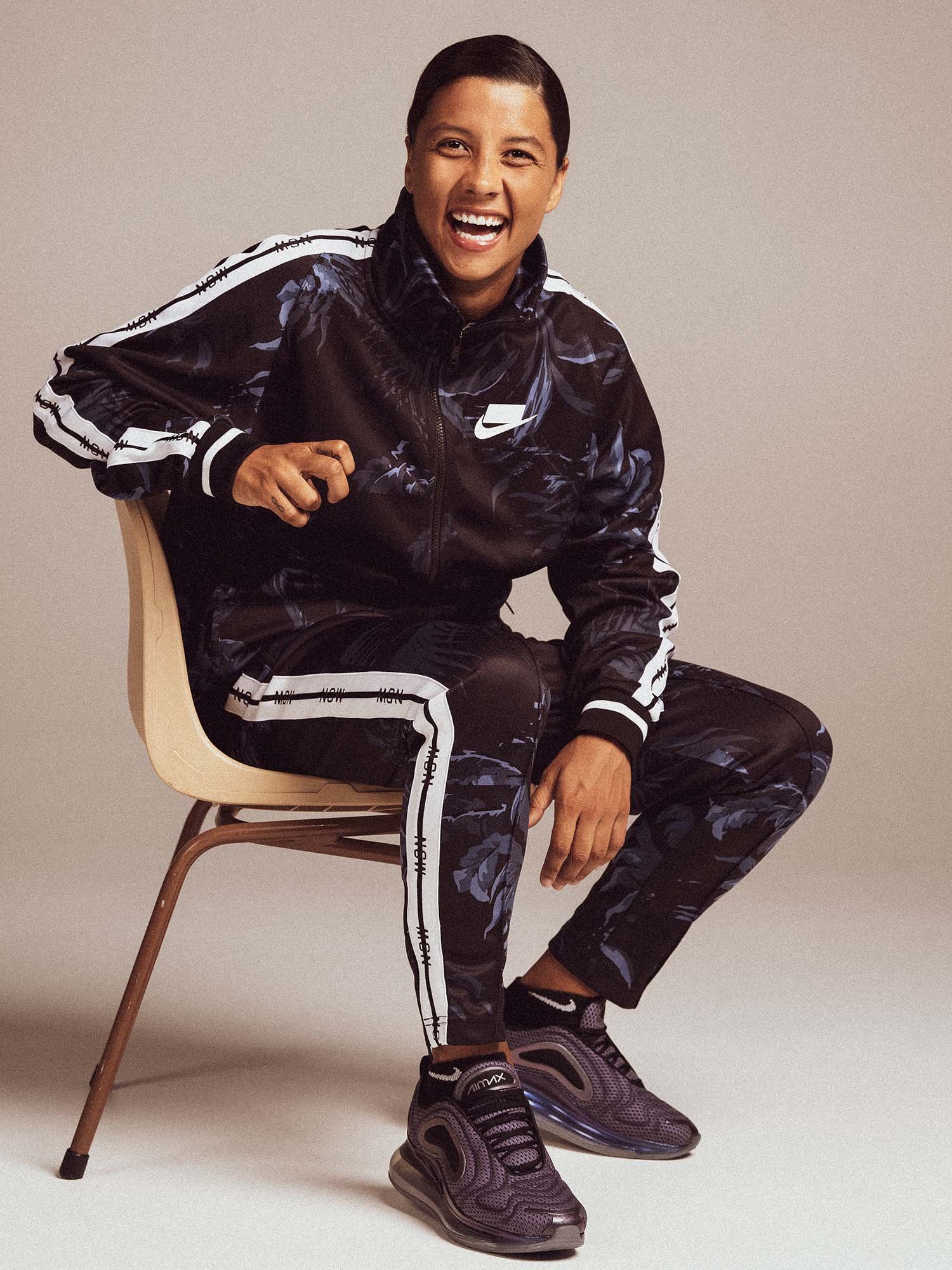 sam kerr dial up portrait_0003_SoccerBible_SamKerr-34.jpg