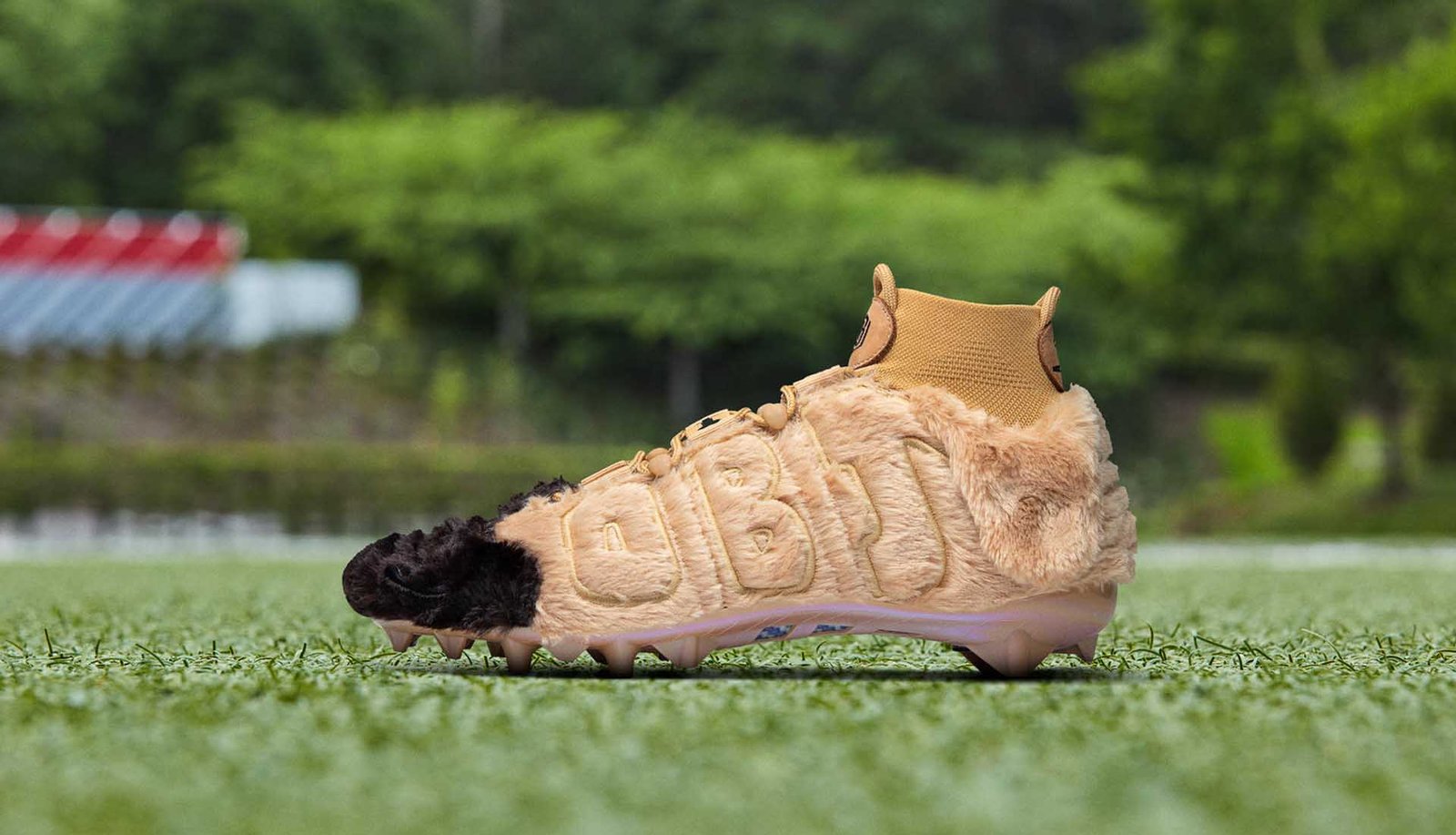 Why Odell Beckham’s Nike Cleat Game Is On Another Level - featured image