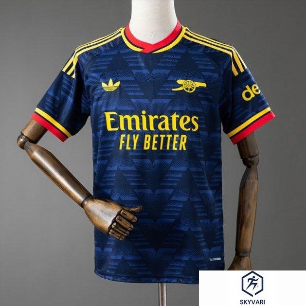 Arsenal adidas Away Shirt 2026-27 with Saka 7 printing
