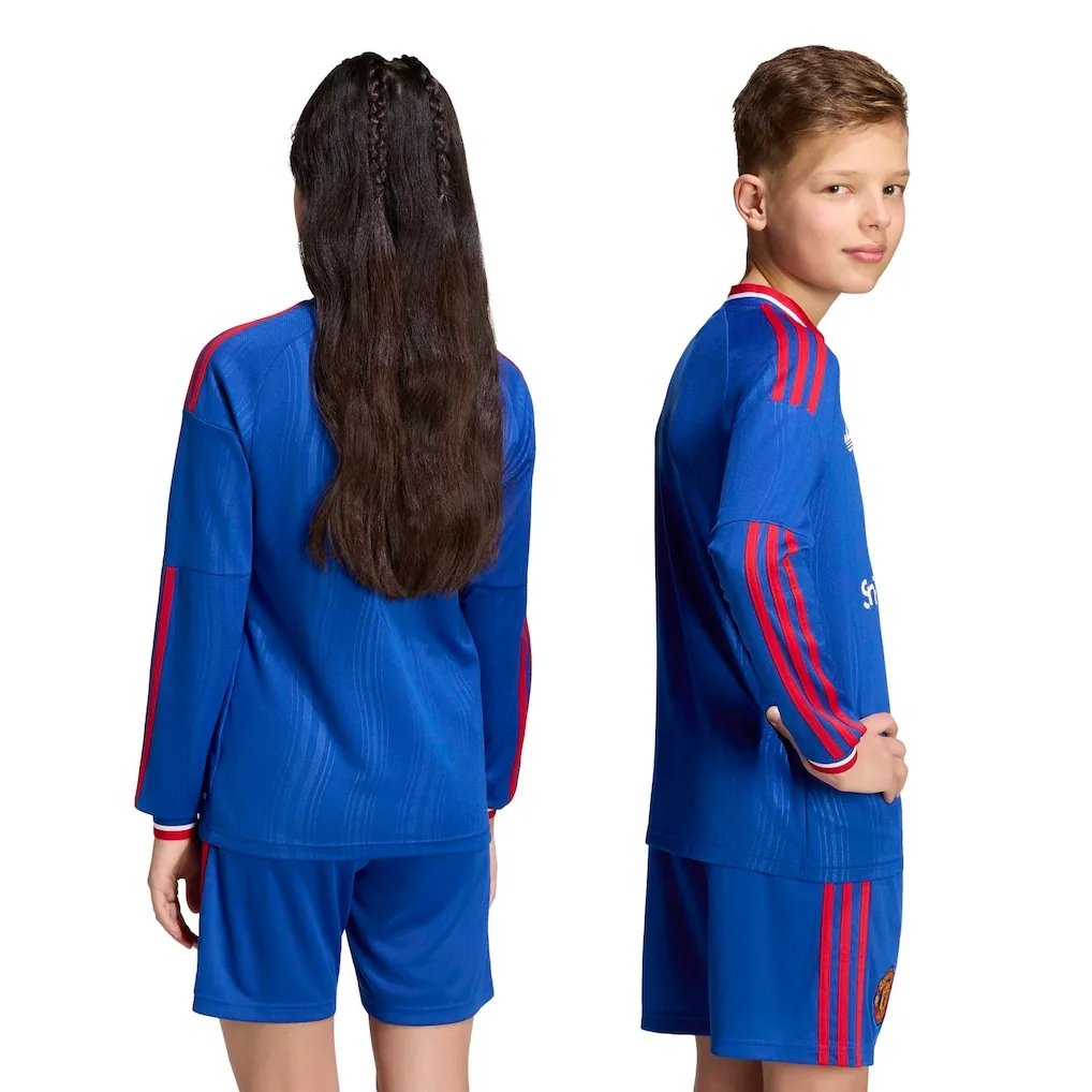 Manchester United Away Shirt 2026-27 - Kids - Long Sleeve soccer set, Includes jersey and shorts — view 2